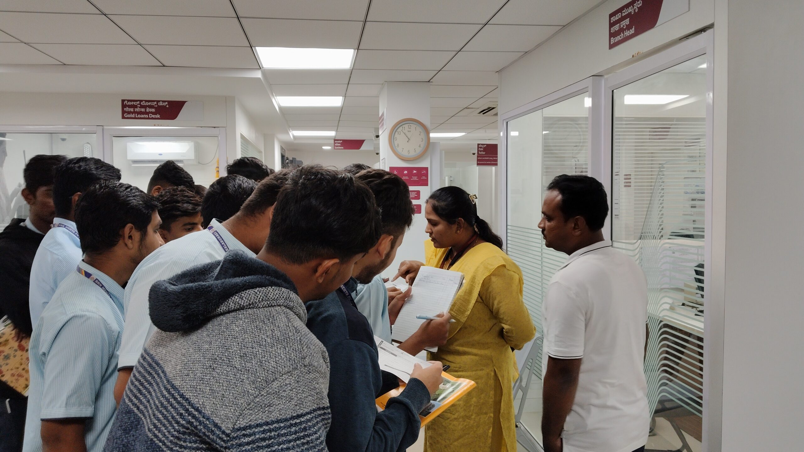 Field Trip to Axis Bank — photo 25