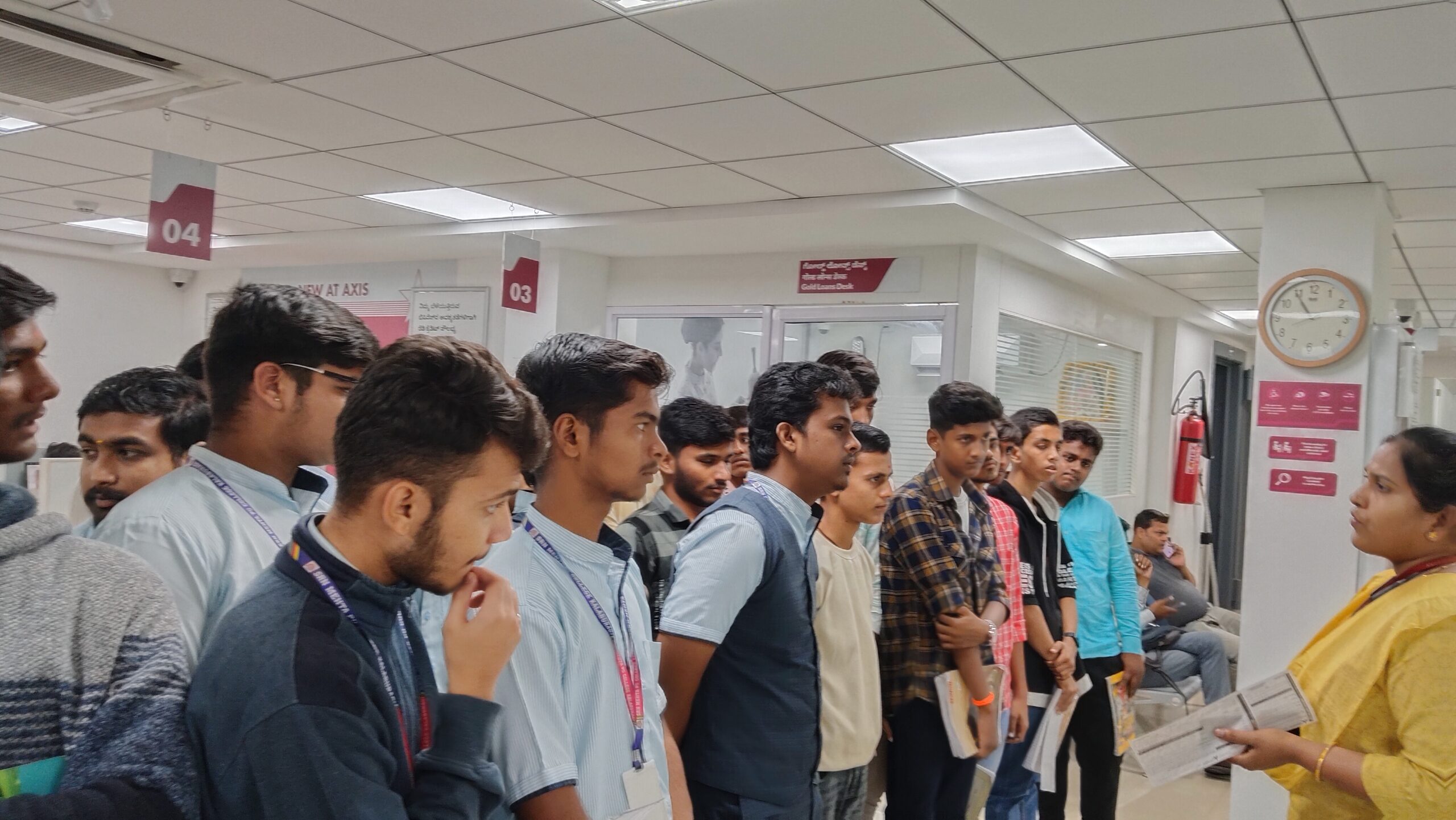 Field Trip to Axis Bank — photo 2
