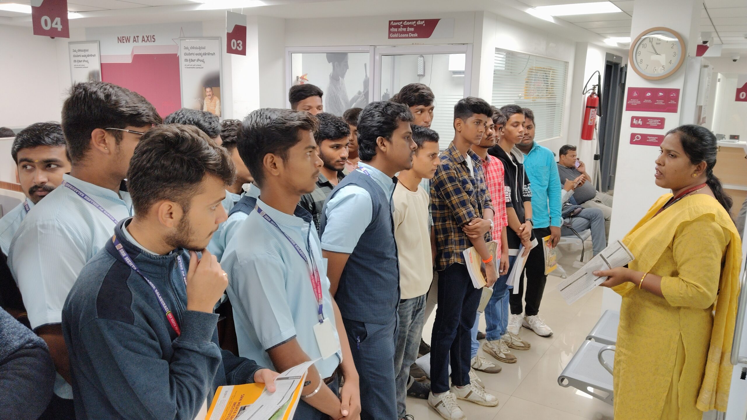 Field Trip to Axis Bank — photo 18
