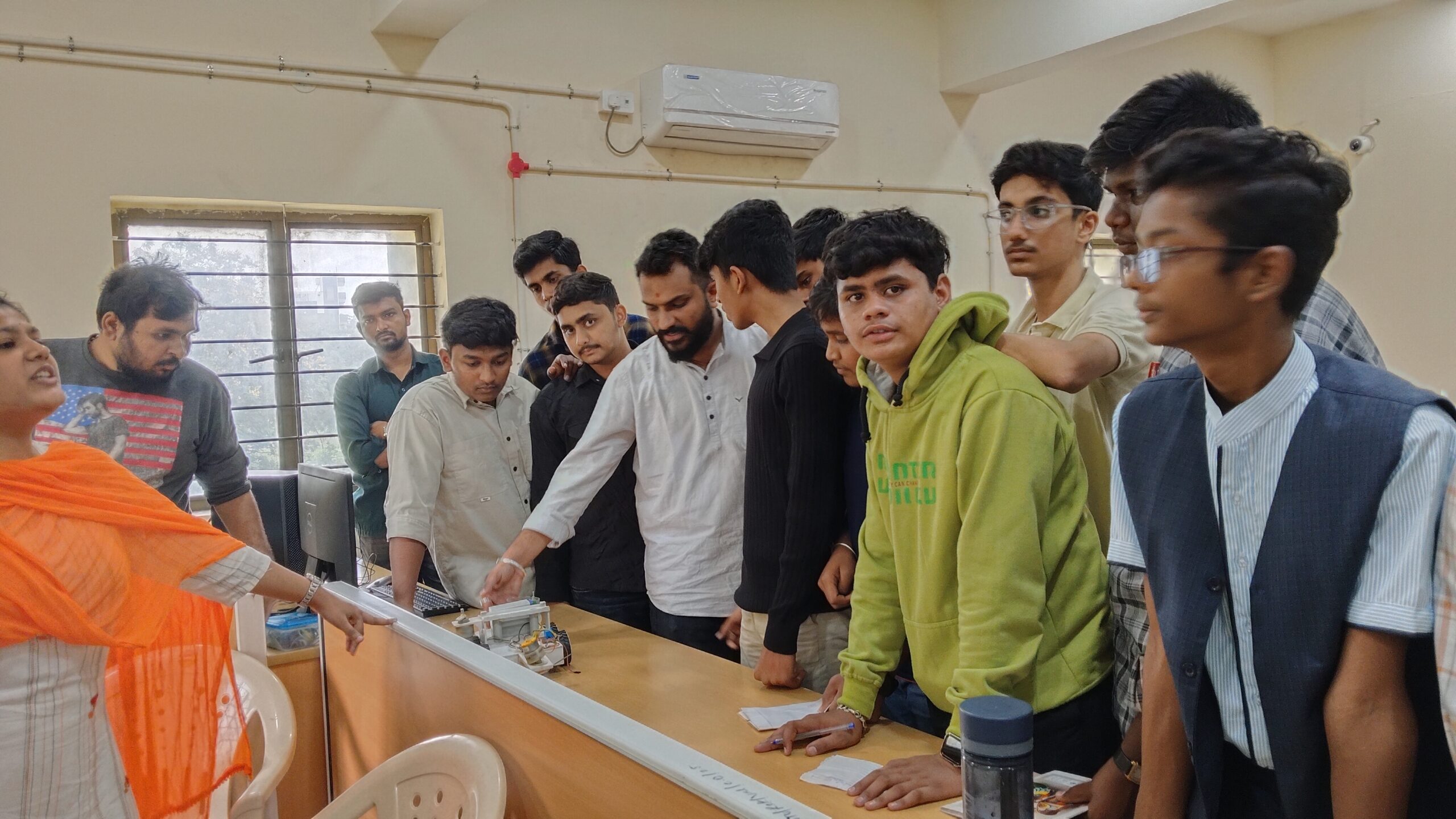 Field Trip VTU College — photo 3