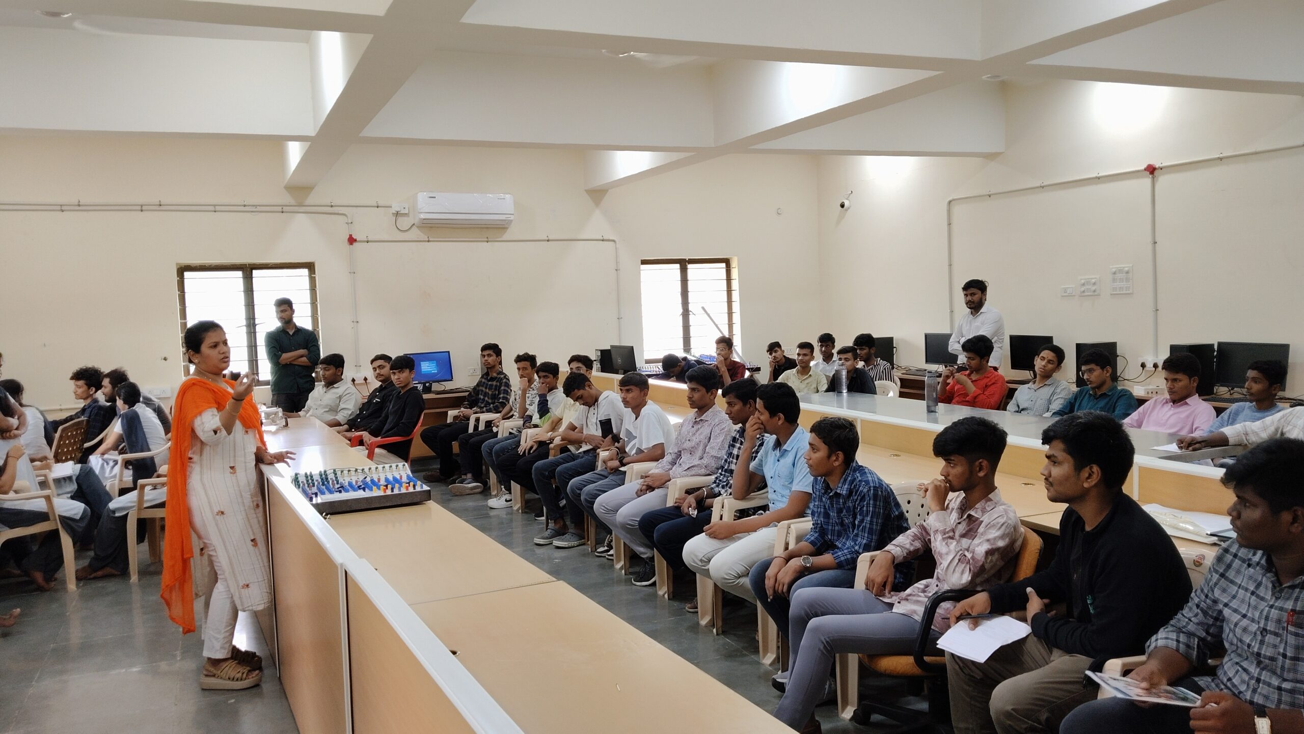 Field Trip VTU College — photo 23